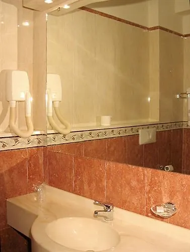 Hotel Primavera Dell'Etna Zafferana Etnea 3*,  Italy